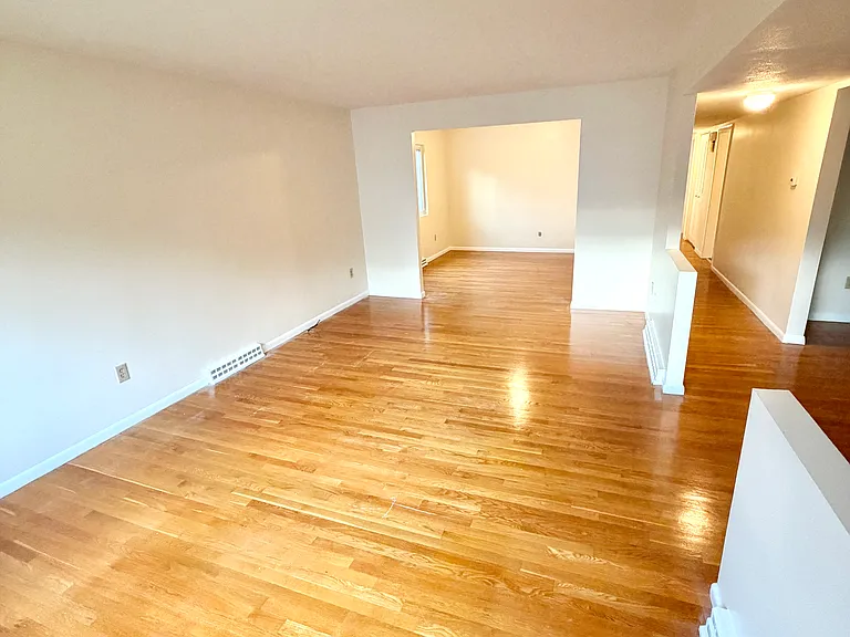 12 Kippy Dr — Photo 5