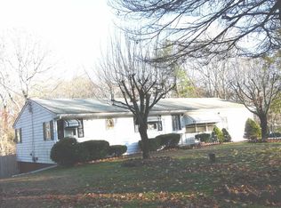 14 Raymond St, Westport, MA 02790