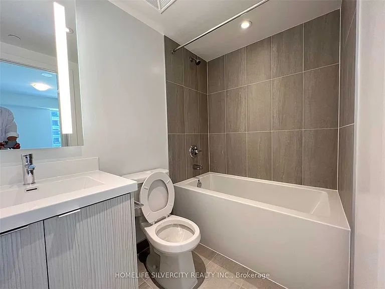 5 Mabelle Ave #234 — Photo 11