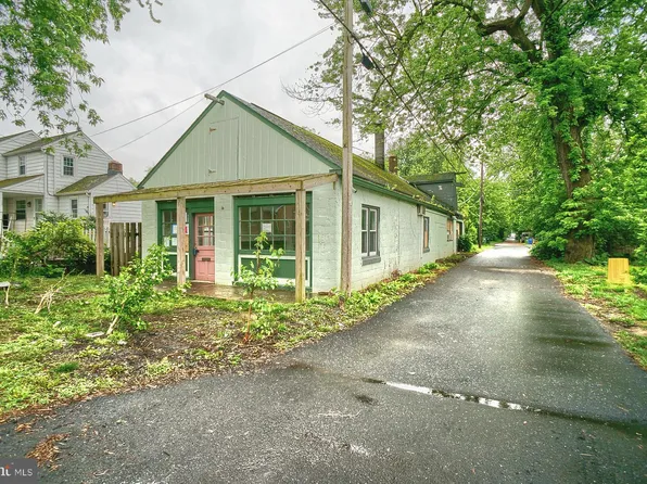 201 Estherton St, Harrisburg, PA 17110