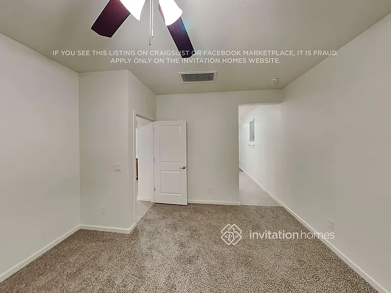 4224 W Coneflower Ln — Photo 8