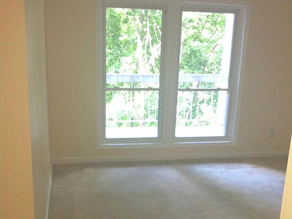 5th image of 3175 Summit Square Dr #5-D5