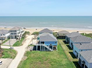 847 Beaumont Dr, Crystal Beach, TX 77650