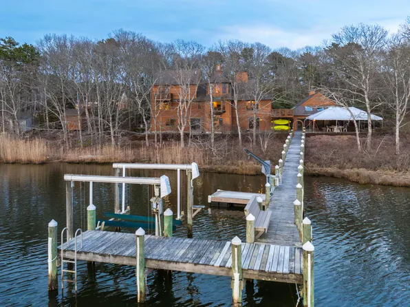 123 Green Pond Road, East Falmouth, MA 02536