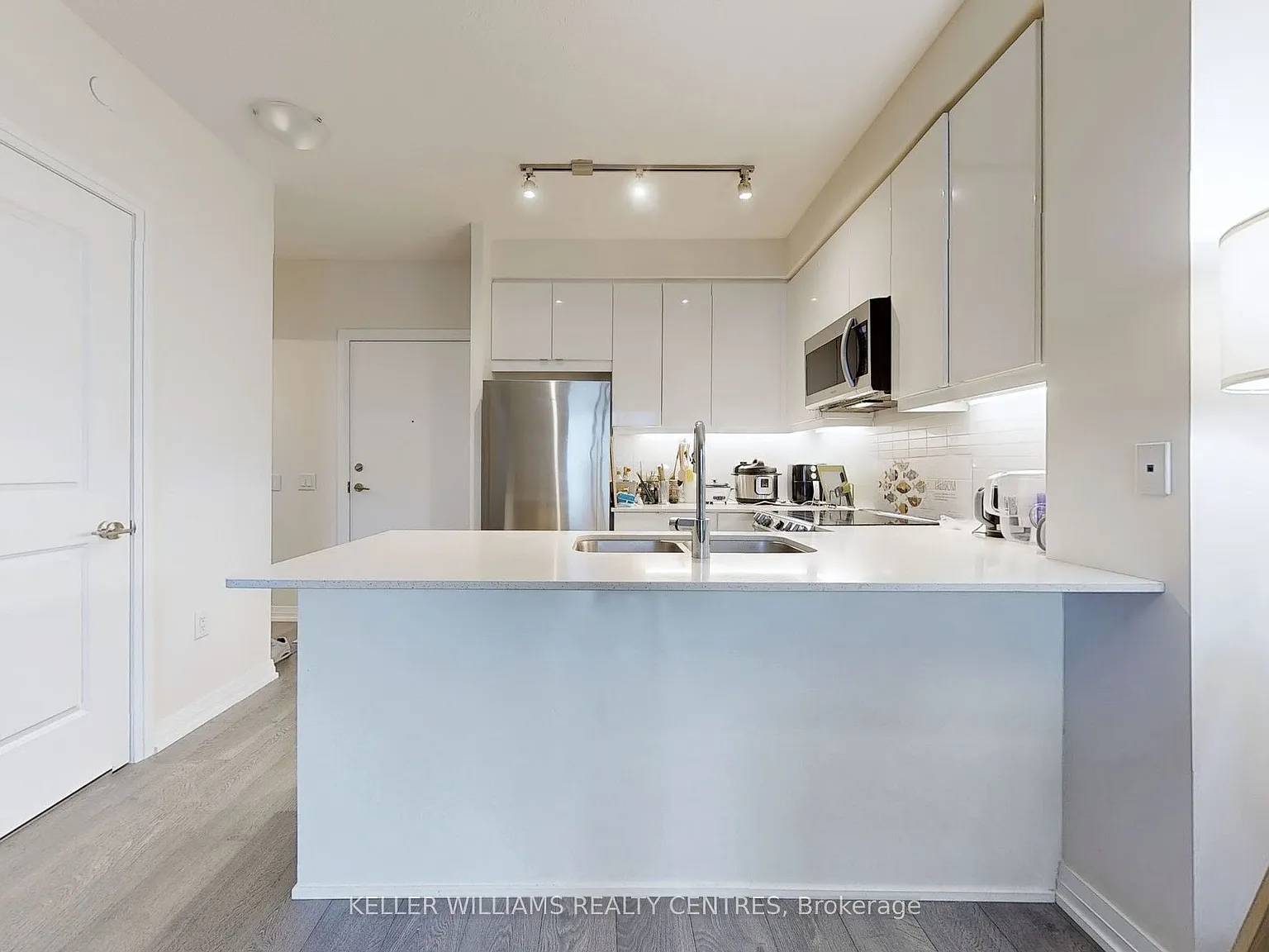 2 bed, $2,450 — Photo 4