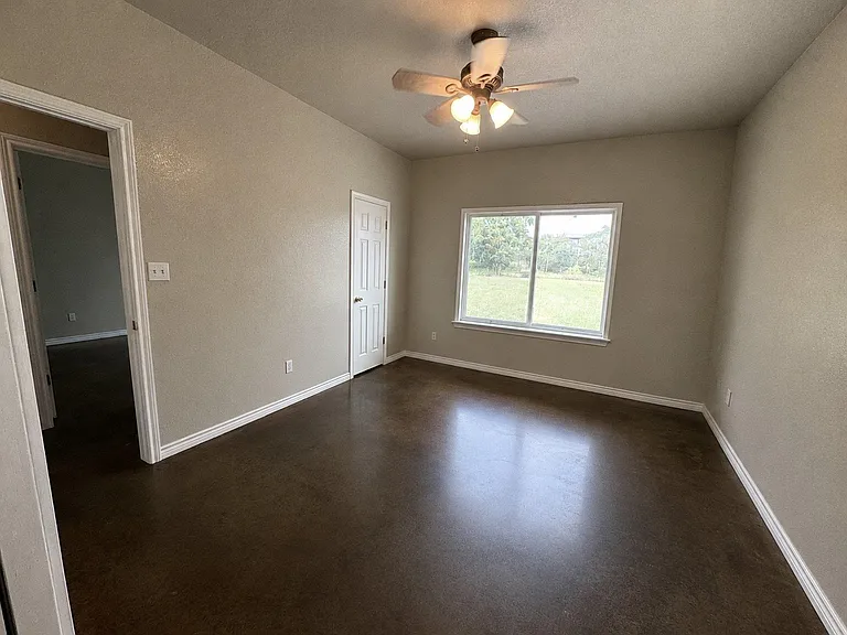 1640 NE County Road 228 #B — Photo 3