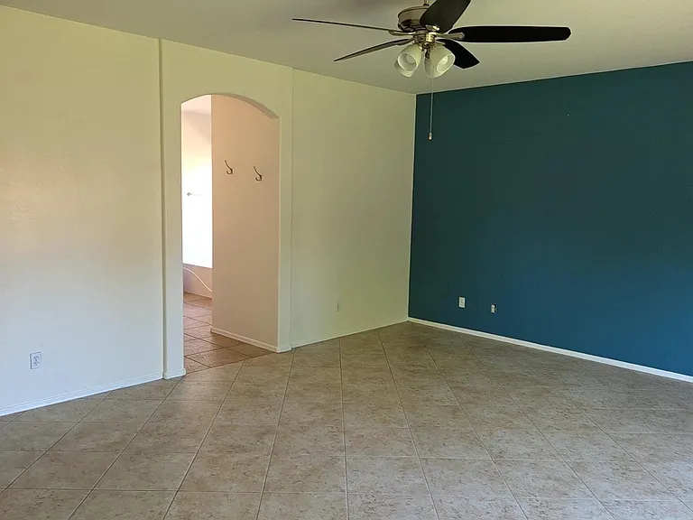 1828 E Beverly Rd — Photo 30