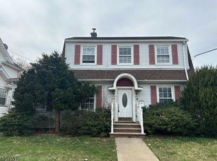 908 Chestnut St, Roselle, NJ 07203
