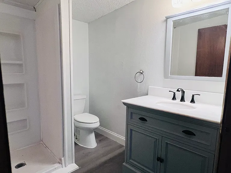 6800 Pearson Ln — Photo 5