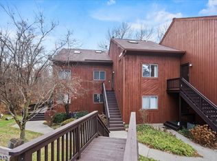 3 Port Royal Dr UNIT 6, Vernon, NJ 07462