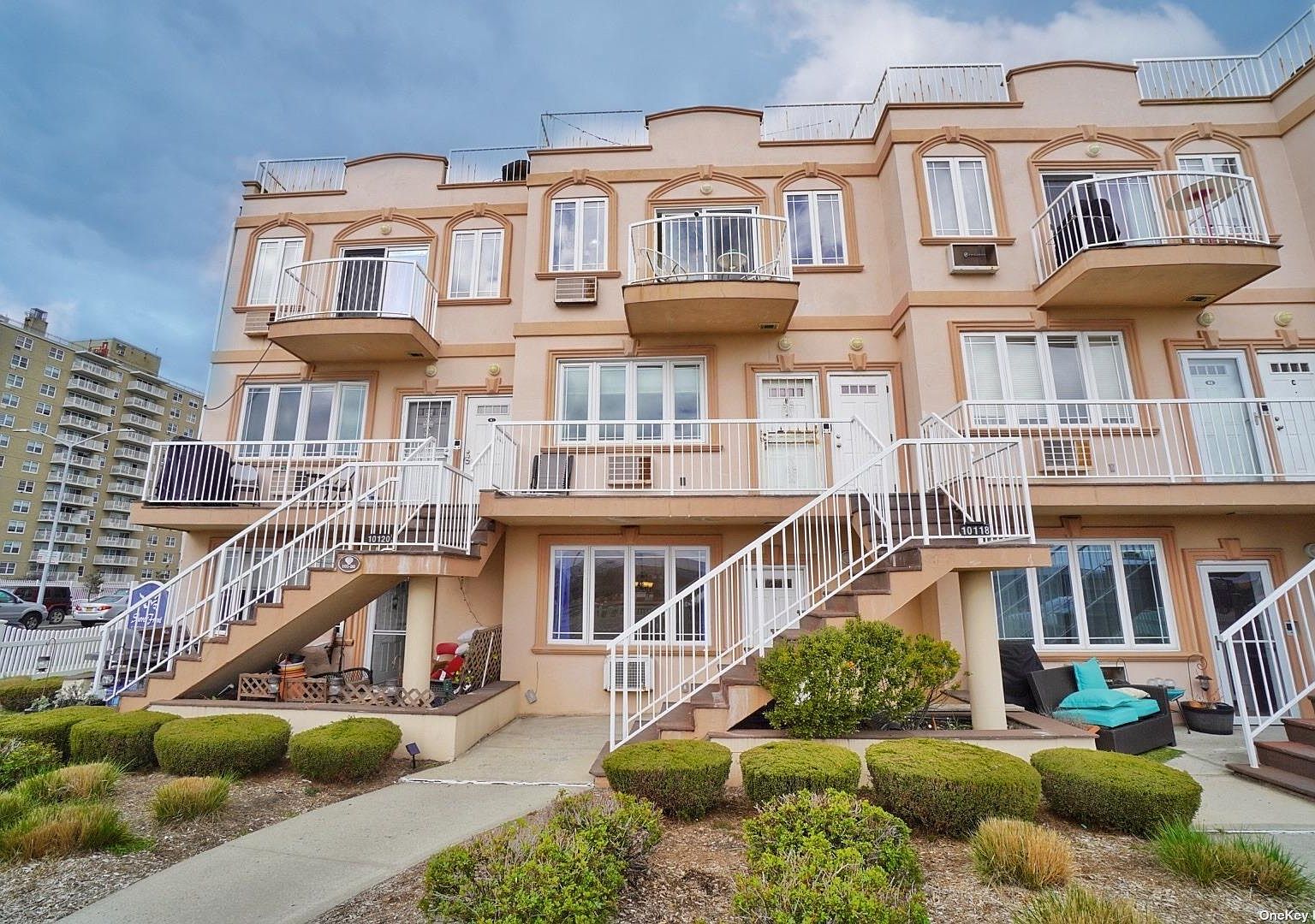 10118 Shore Front Pkwy UNIT A, Rockaway Park, NY 11694 Zillow