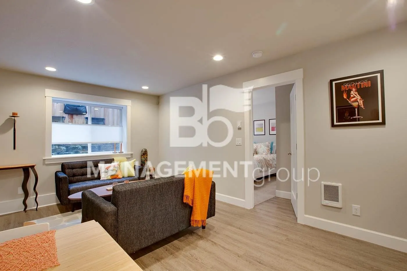 Close-in Modern ADU. Great Location. Close to Shopping. Easy Downtown Commute! — Photo 3