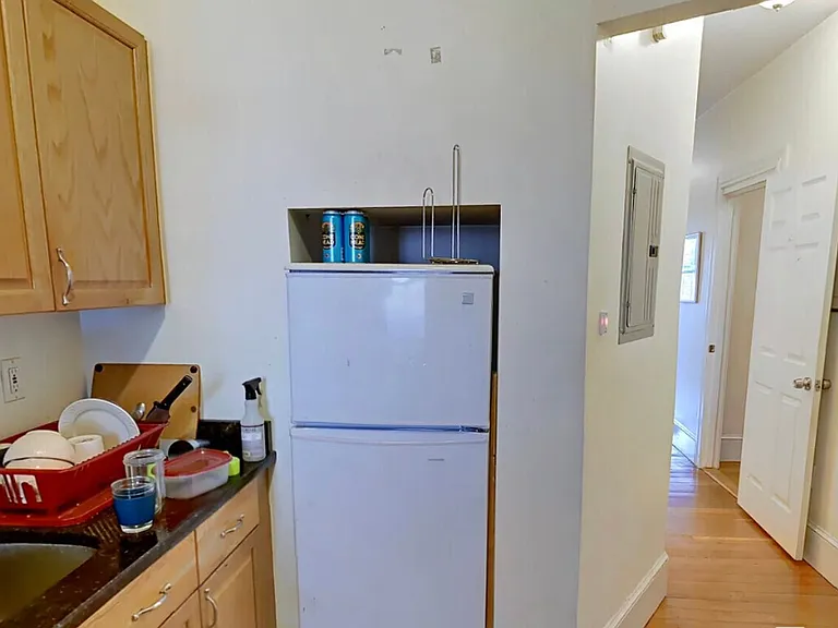 55 Joy St #4 — Photo 6