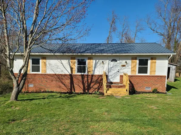 501 1st St, Marion, VA 24354