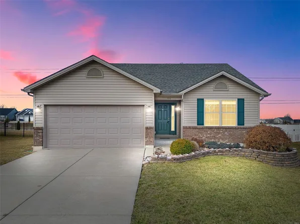 106 Marble Crossing Dr, Wentzville, MO 63385