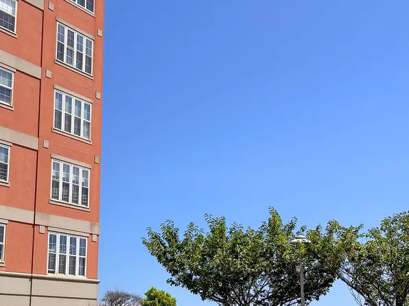 120 Oceana Drive West image 11 of 13