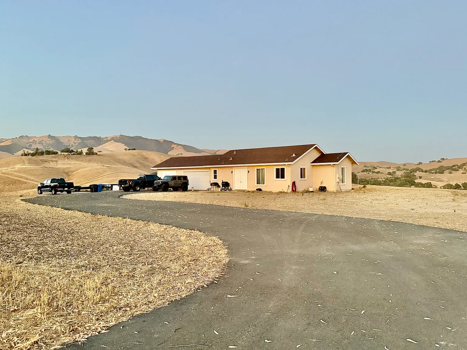 3 bed, 1800 sqft, $4,995 — Photo 1