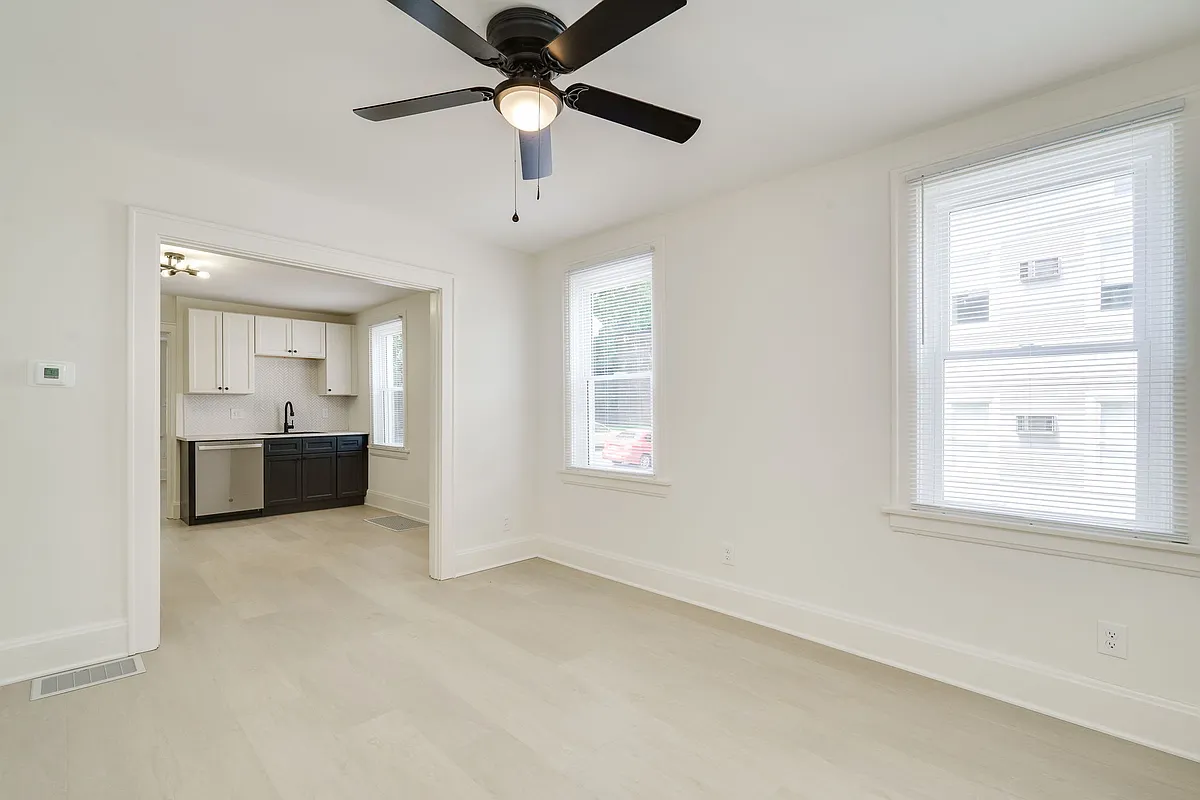 Building Photo - 1735 Lincoln Ave #1