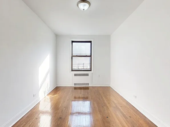 3220 Avenue H image 9 of 10