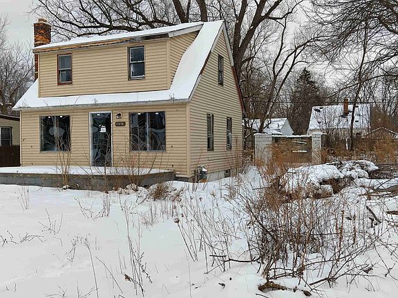 19494 Oakfield