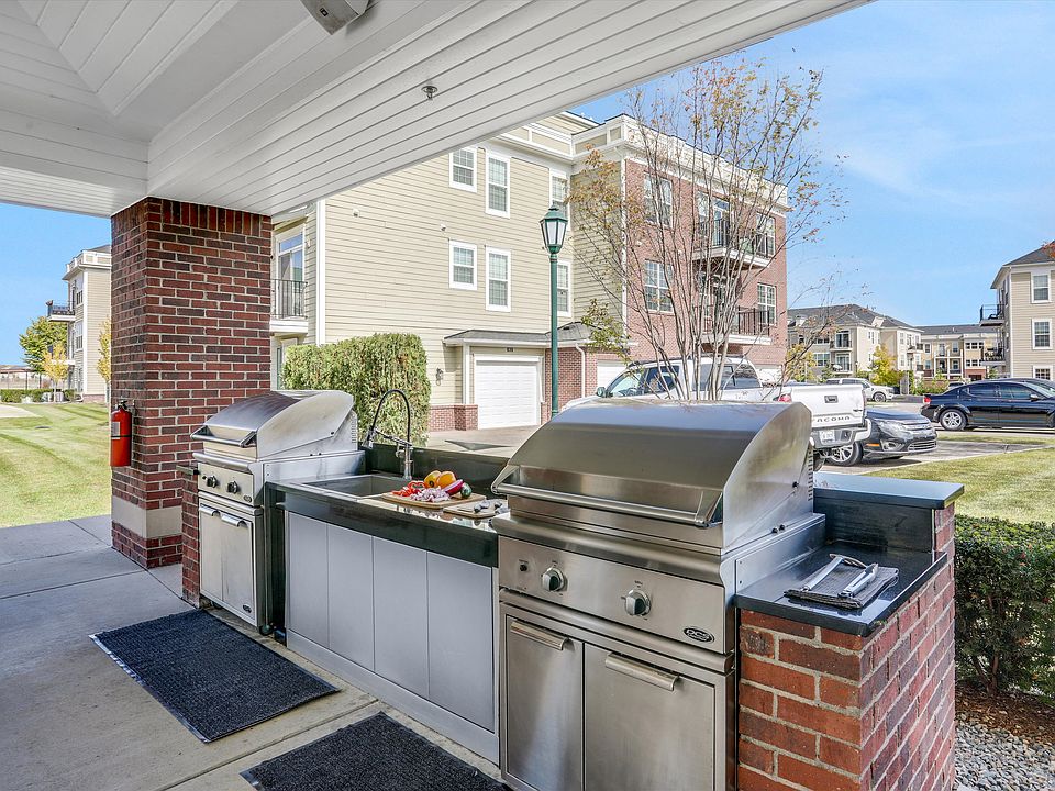 49730 Uptown Ave # 10103, photo 9