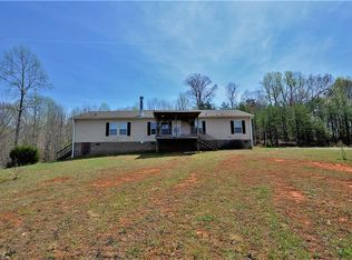 1877 Price Rd, Eden, NC 27288