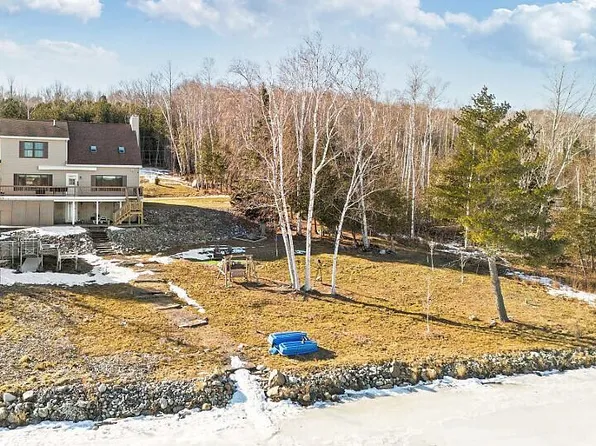 104 Cotta Lane, Saint Albans, ME 04971