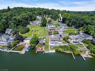 12 Bass Rock Rd, Hopatcong, NJ