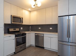 6331 N Magnolia Ave #203, Chicago, IL 60660
