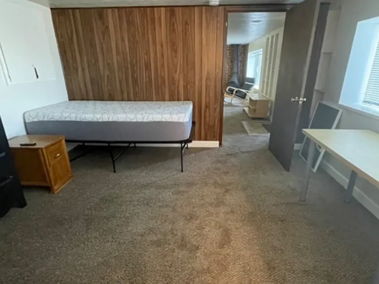 1 Bedroom.