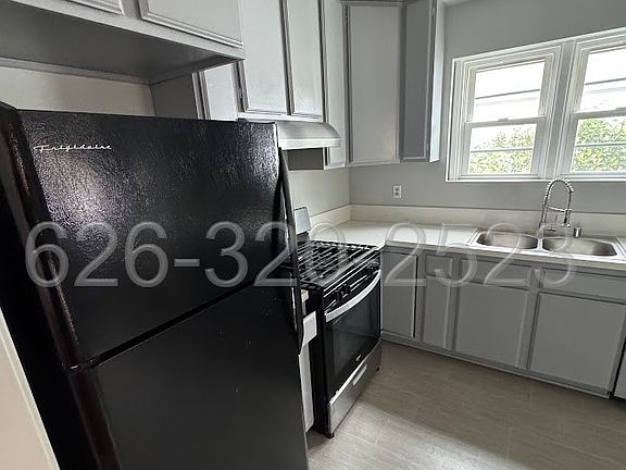 5th image of 1052 N Lamer St