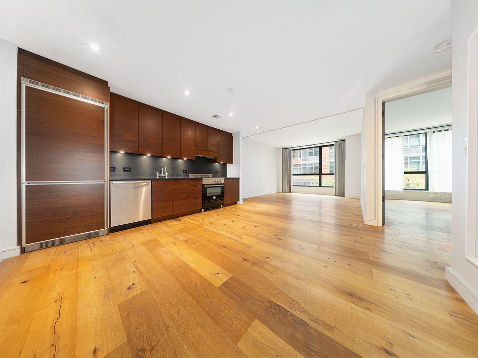 1st image of 540 W 28th St #2D