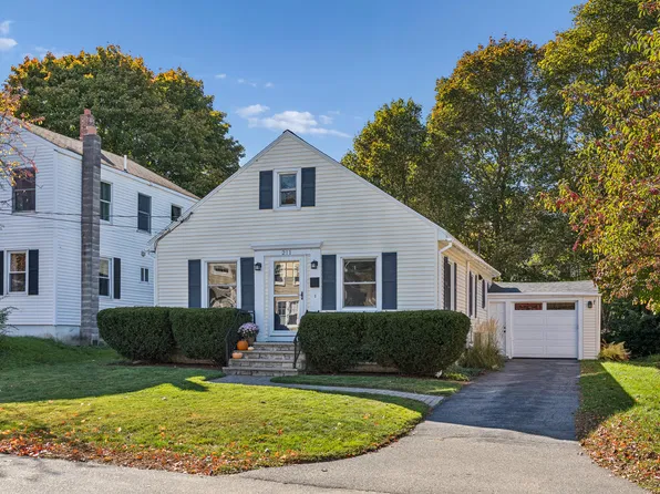 211 Harriet Street, South Portland, ME 04106