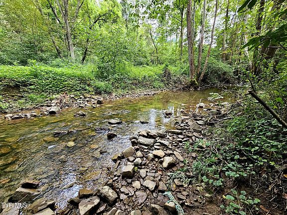 2nd image of 1206 Irondale Rd