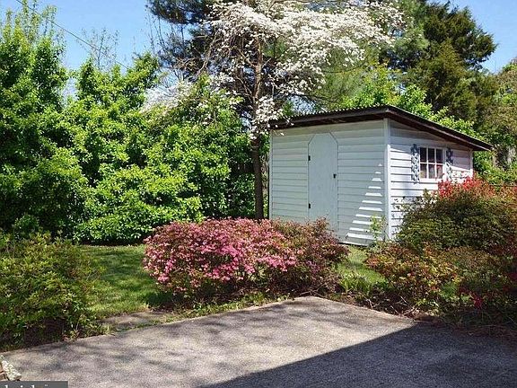 4th image of 5807 Ogden Ct