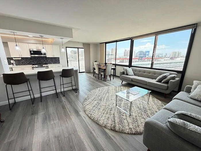 205 E Harmon Ave #1010 — Photo 2