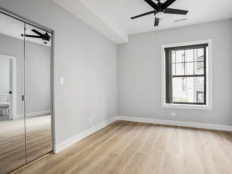 7642 N Eastlake Ter — Photo 51