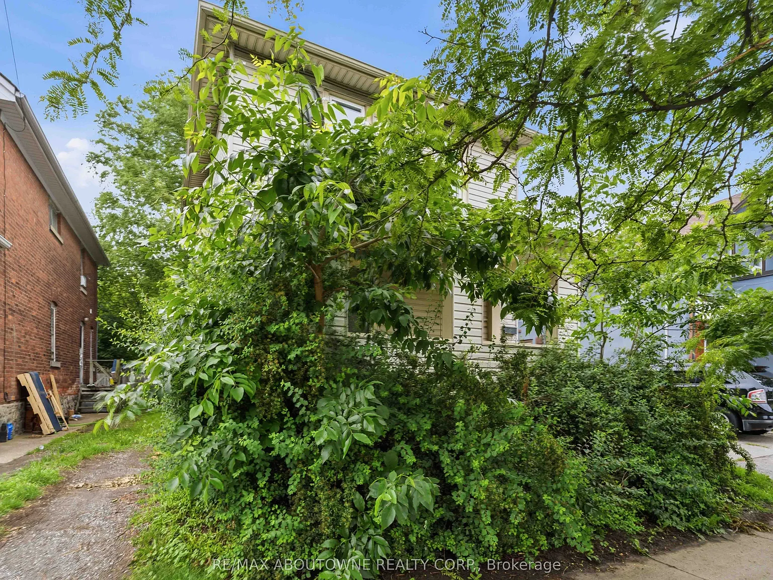 2 bed, $1,699 — Photo 2