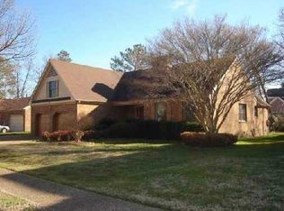 218 Woodburn Dr, Hampton, VA 23664