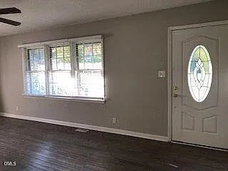 3 bed, 2.5 bath, 1196 sqft, $1,850 — Photo 3