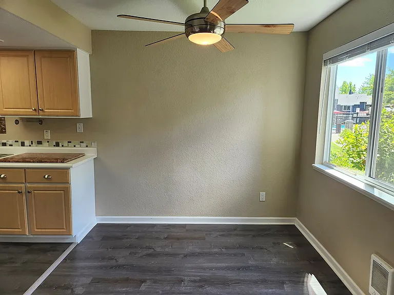 9410 SW 146th Ter #4 — Photo 8