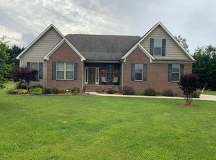 322 Twelve Oaks Dr, Rock Spring, GA 30739