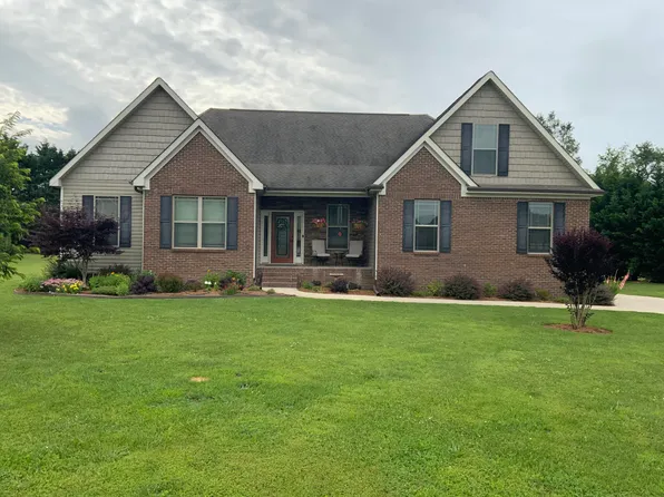 322 Twelve Oaks Dr, Rock Spring, GA 30739