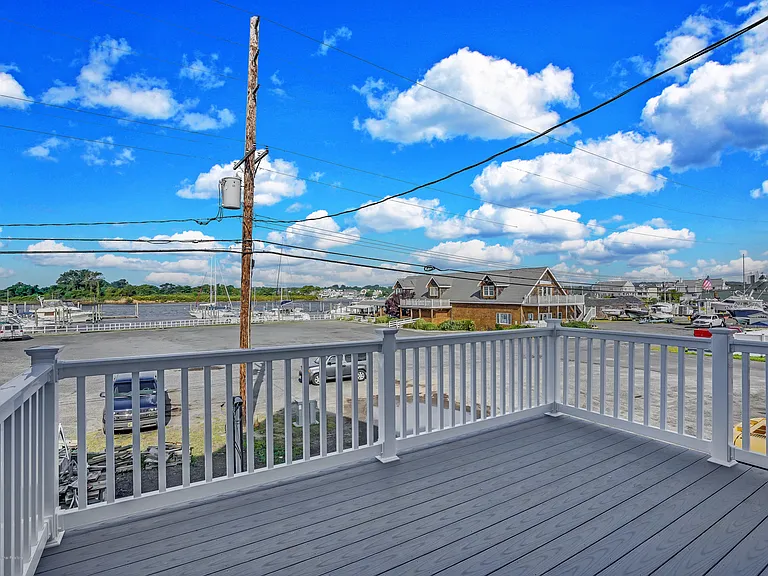 1260 Ocean Ave #B — Photo 19
