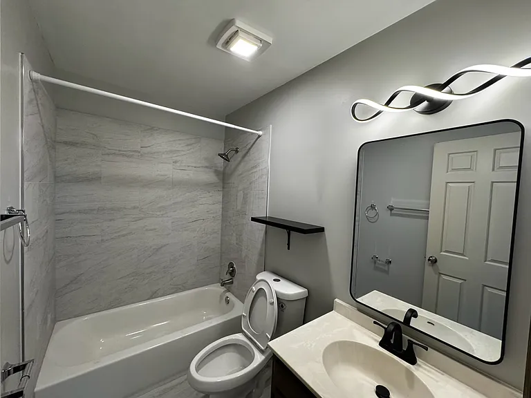 516 Susan Dr — Photo 3