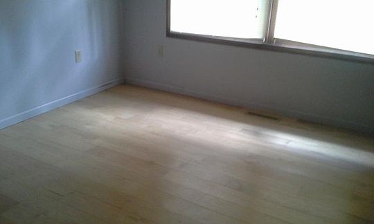 5th image of 7428 Lakewood Dr