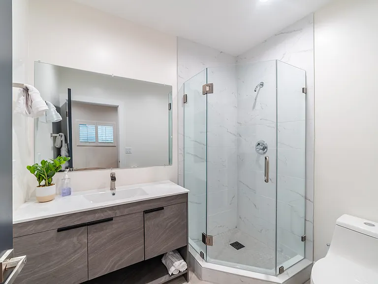 1140 Elden Ave #3 — Photo 7