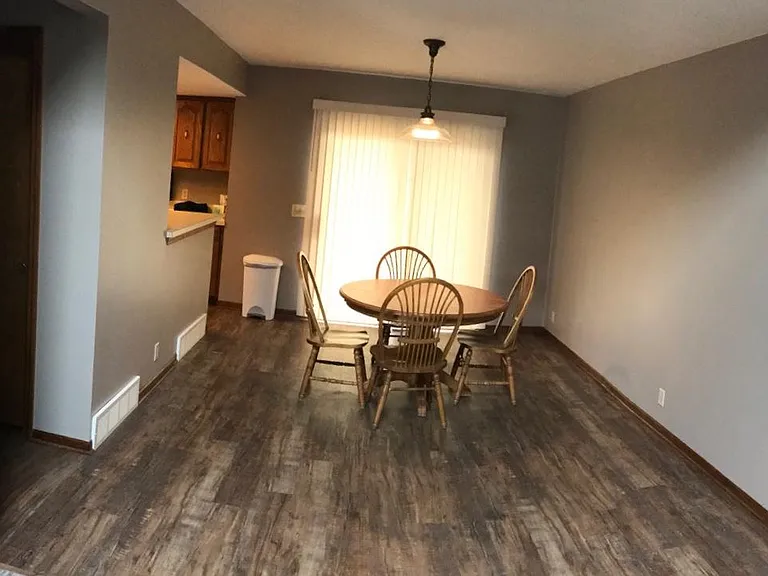 15331 R St — Photo 2