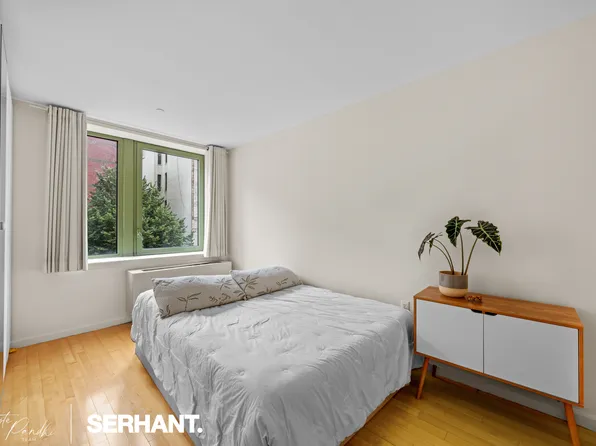 2132 2nd Avenue image 13 of 20