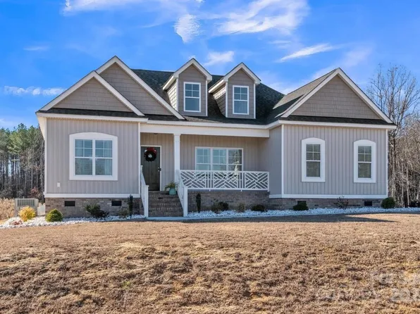 1271 Poplar Creek Rd, Nashville, NC 27856